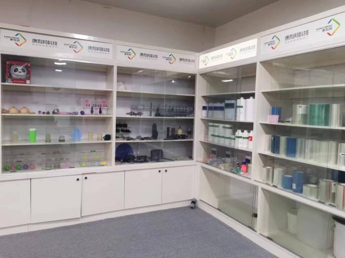 Kanglibang Heat Resistant LSR Material Silicone Molding For Glass Bonding 6